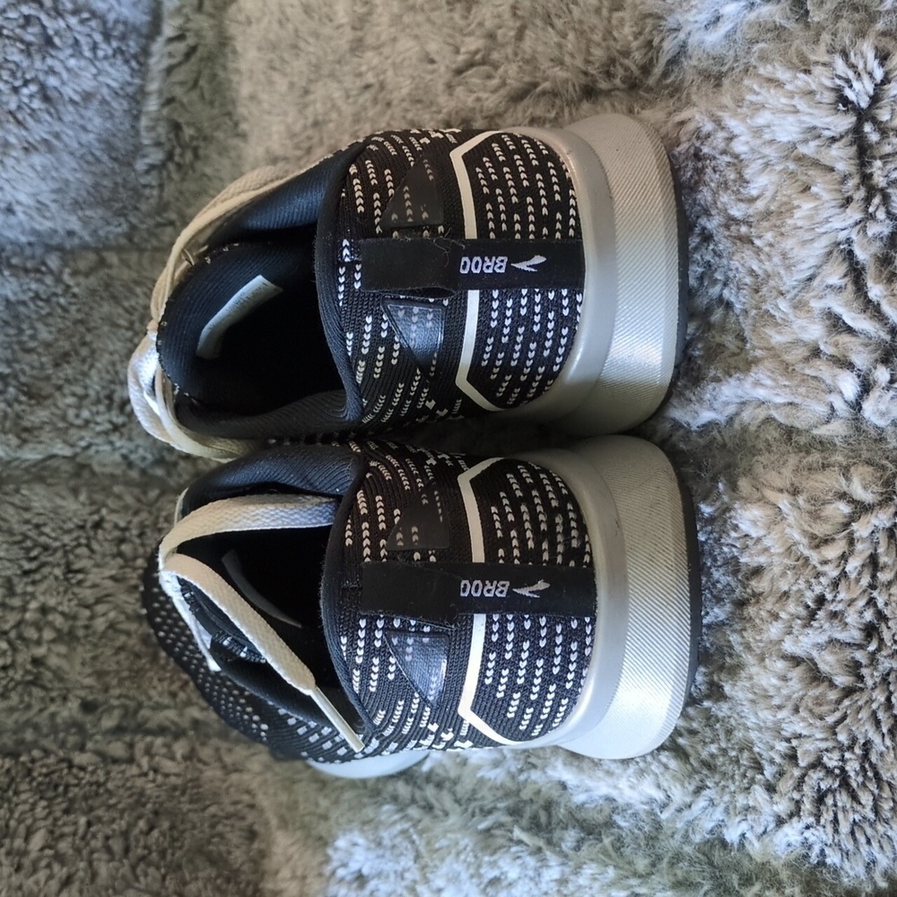 Women’s Levitate 5 Running Shoes​​​ - Picture 5 of 8